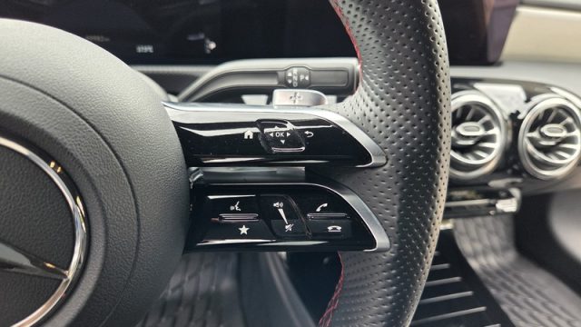 MERCEDES-BENZ A 180 usata, con Vetri oscurati