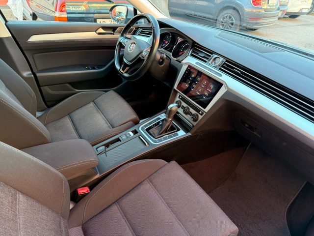 VOLKSWAGEN Passat Variant usata, con Chiusura centralizzata