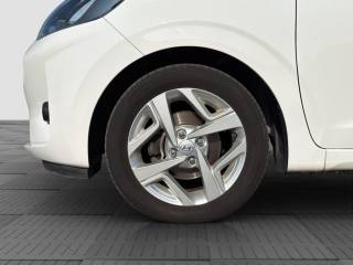 HYUNDAI i10 usata 15