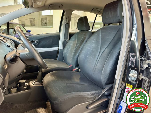 TOYOTA Yaris usata, con Chiusura centralizzata