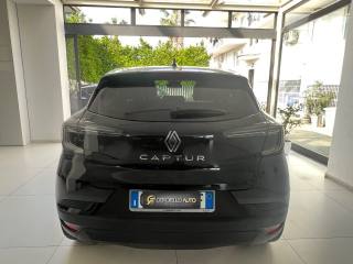 RENAULT Captur usata, con Autoradio