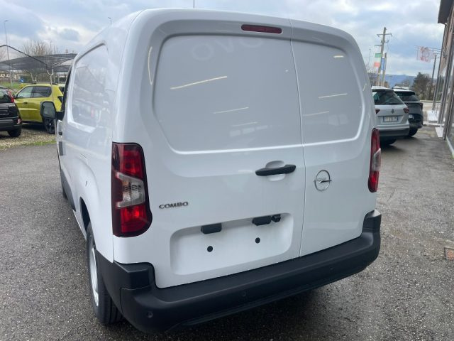 OPEL Combo usata, con Chiusura centralizzata