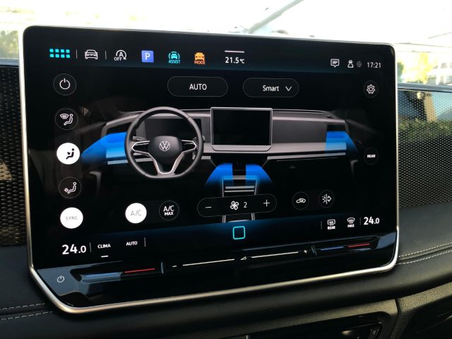 VOLKSWAGEN Tiguan usata, con Fari LED