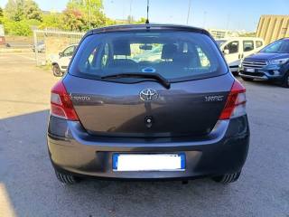 TOYOTA Yaris usata 7