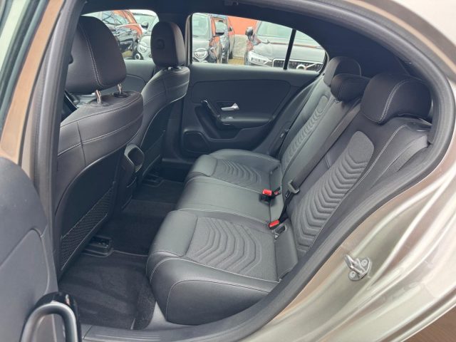 MERCEDES-BENZ A 180 usata, con USB