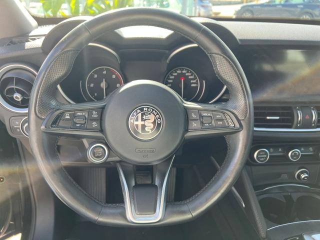 ALFA ROMEO Stelvio usata, con Controllo automatico clima