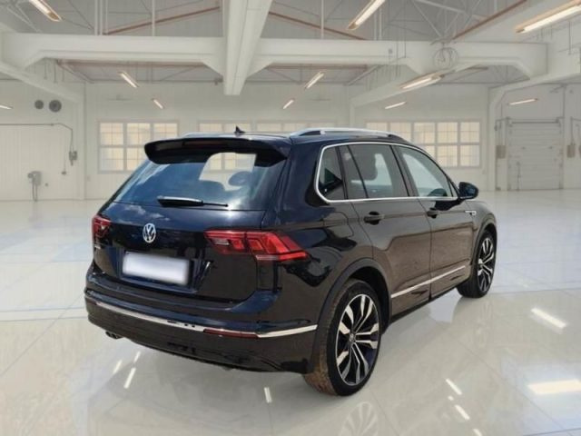VOLKSWAGEN Tiguan usata, con Airbag