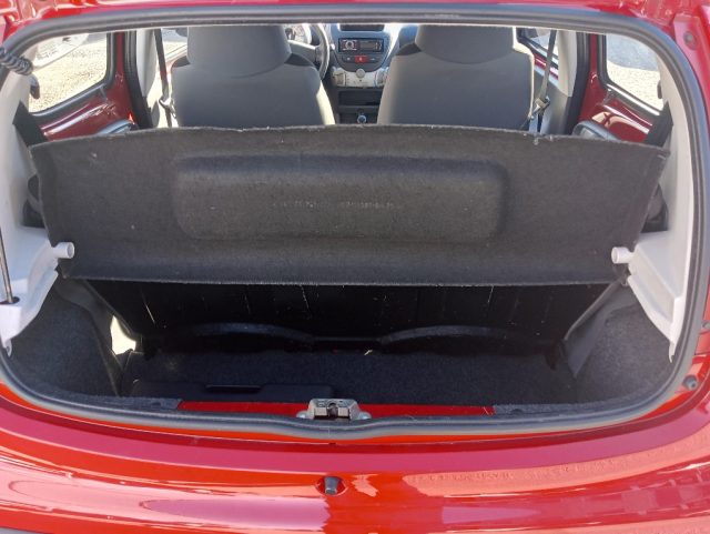 PEUGEOT 107 usata 11