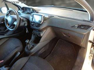 PEUGEOT 208 usata, con Autoradio