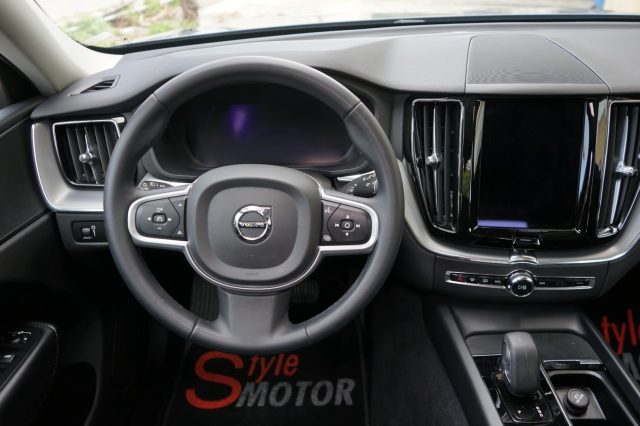 VOLVO XC60 usata, con Autoradio digitale