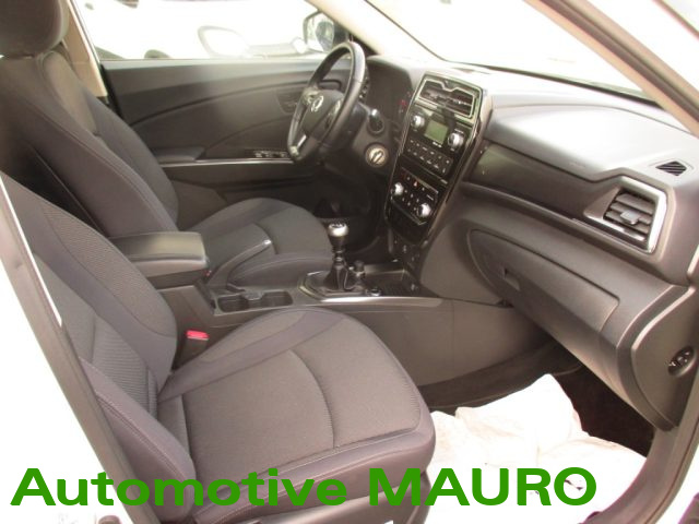 SSANGYONG Tivoli usata, con Airbag testa