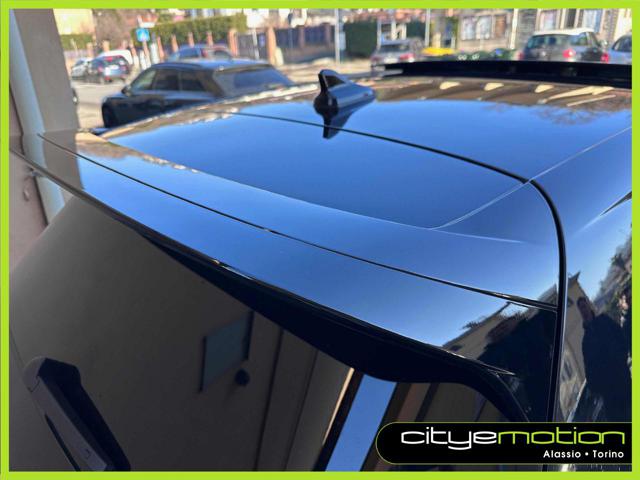 VOLKSWAGEN Golf GTI usata, con Autoradio