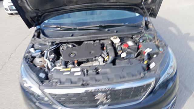 PEUGEOT 308 usata, con Android Auto