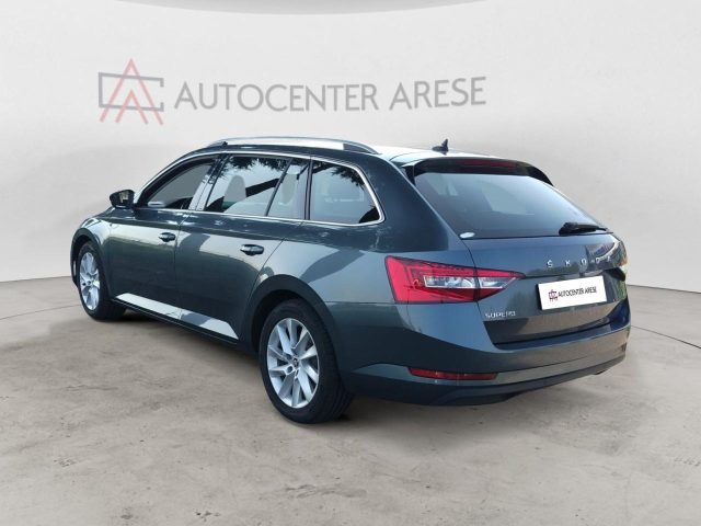 SKODA Superb usata, con Airbag laterali