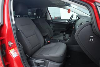 VOLKSWAGEN Golf Variant usata, con Cruise Control