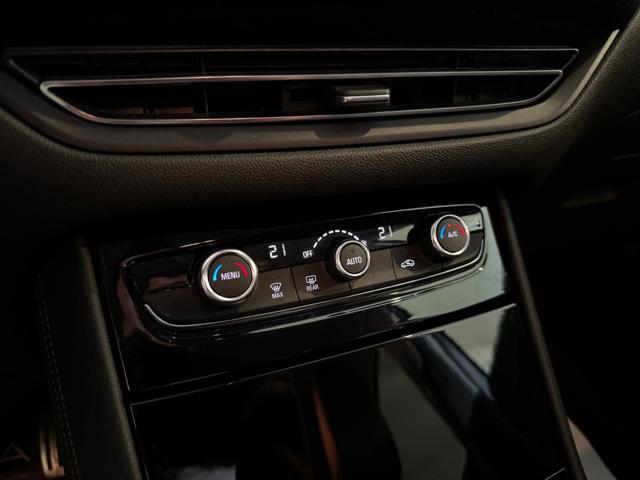OPEL Grandland usata, con USB