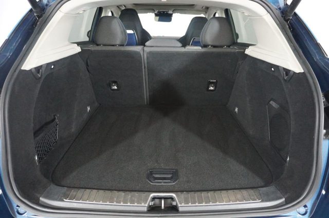 OTHERS-ANDERE OTHERS-ANDERE usata, con Climatizzatore