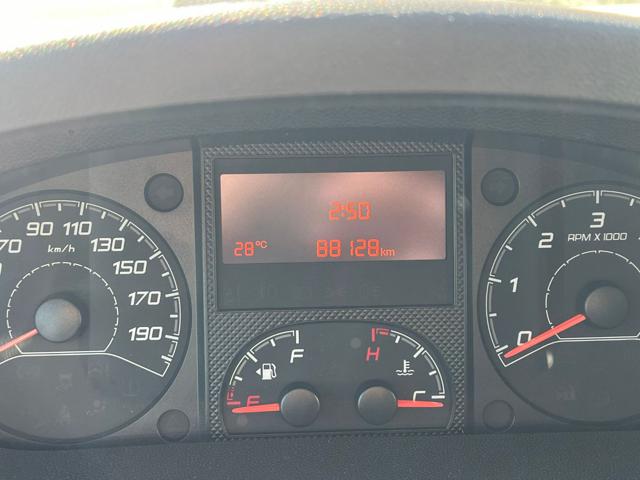 PEUGEOT Boxer usata, con Bluetooth