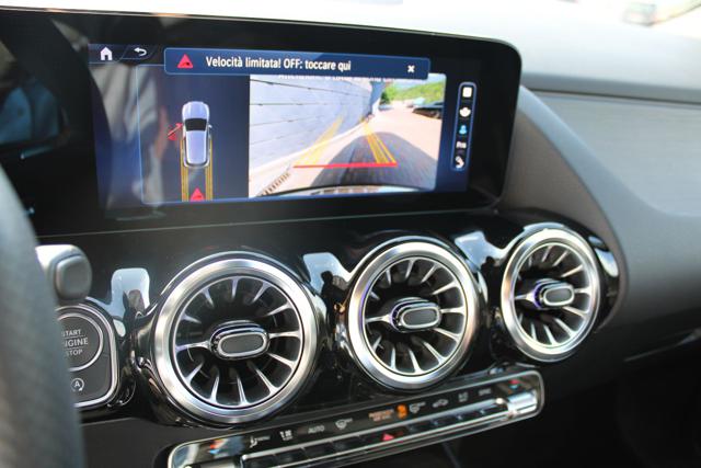 MERCEDES-BENZ GLA 220 usata, con Park Distance Control