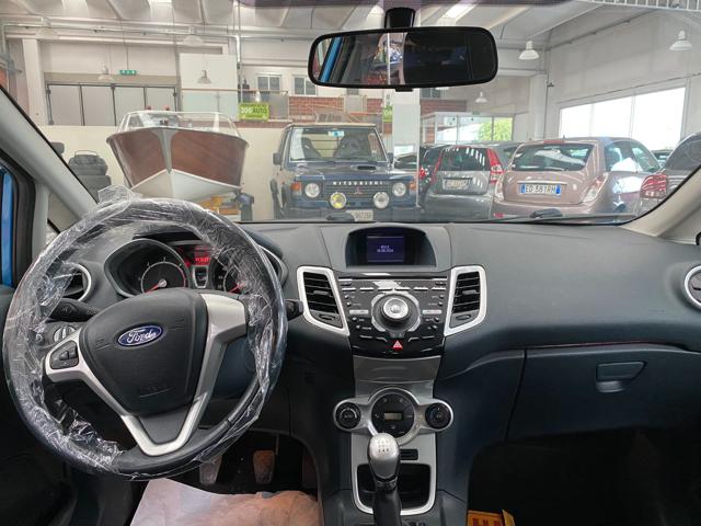FORD Fiesta usata, con Hill holder