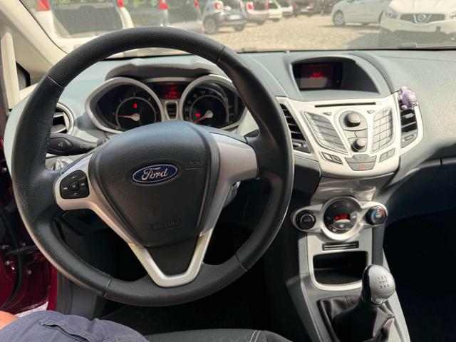 FORD Fiesta usata, con Controllo automatico clima