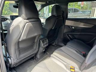 PEUGEOT 5008 usata, con Sistema di navigazione