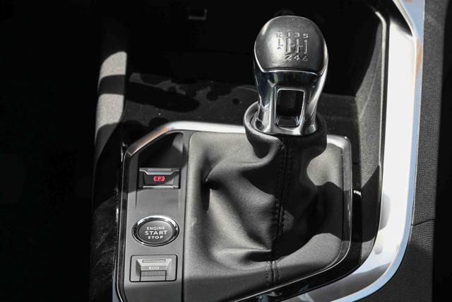 PEUGEOT 3008 usata, con USB