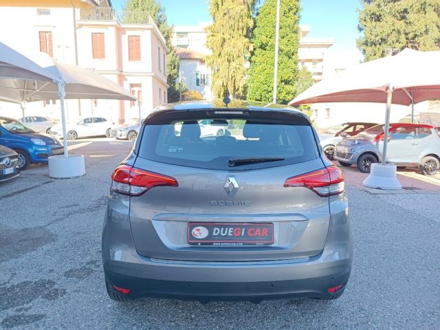 RENAULT Scenic usata, con Autoradio