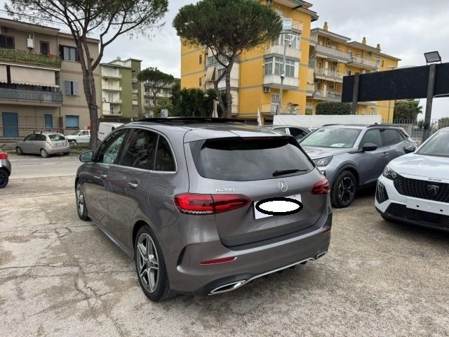MERCEDES-BENZ B 200 usata, con Fari LED