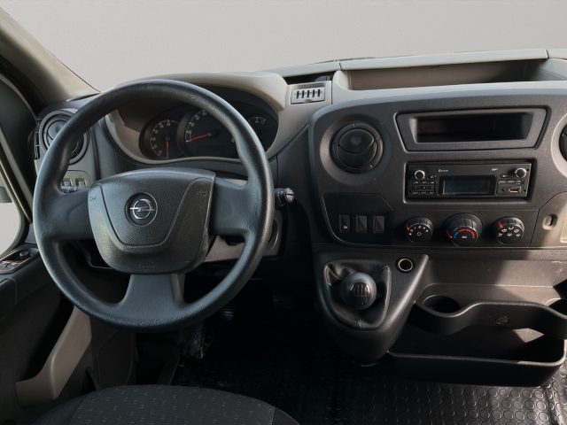 OPEL Movano usata, con Bracciolo