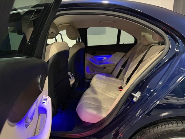 MERCEDES-BENZ C 220 usata, con Sedili riscaldati