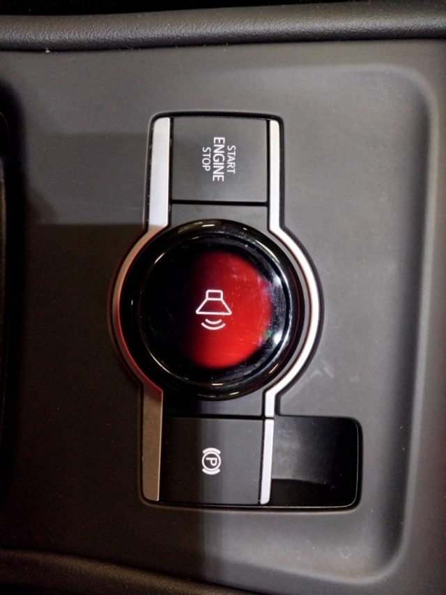 VOLKSWAGEN Tiguan usata, con Frenata d