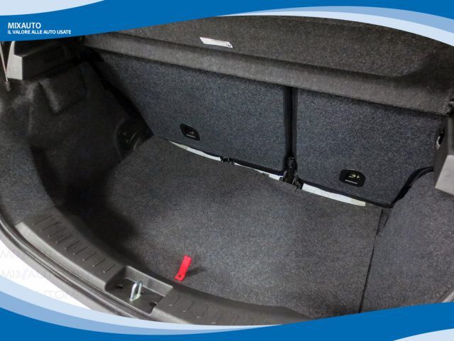 LANCIA Ypsilon usata, con Sedile posteriore sdoppiato
