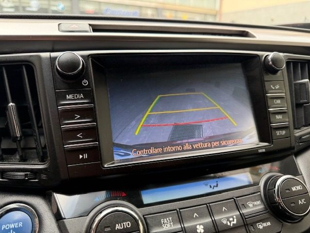 TOYOTA RAV 4 usata, con Servosterzo