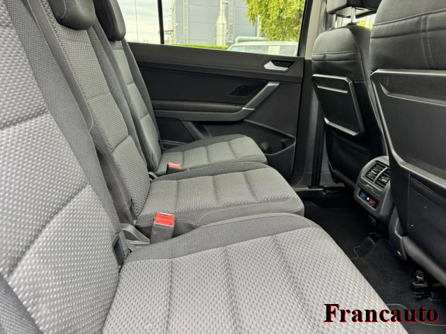 VOLKSWAGEN Touran usata, con Controllo automatico clima