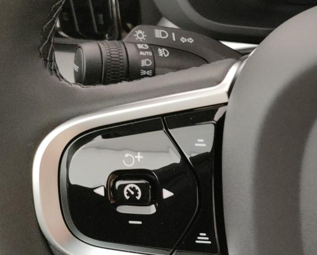 VOLVO XC60 usata, con Tettuccio apribile
