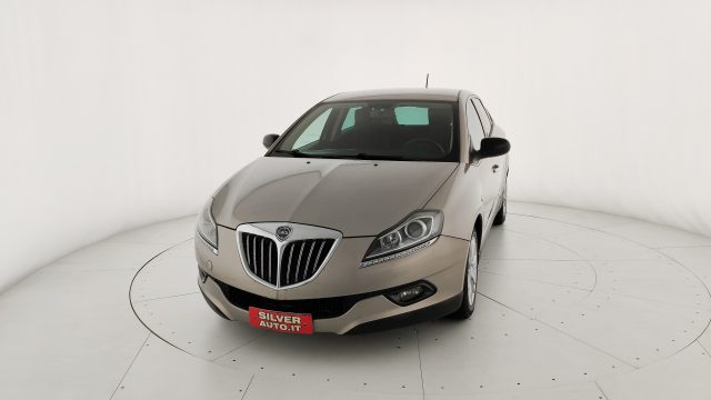LANCIA Delta usata, con Luci diurne LED