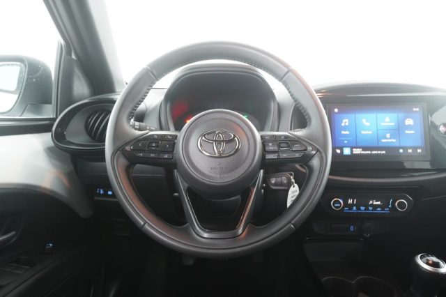 TOYOTA Aygo X usata 11