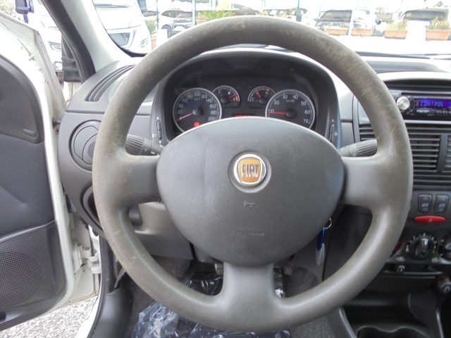 FIAT Punto usata 21