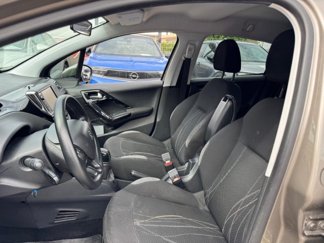 PEUGEOT 208 usata, con Boardcomputer