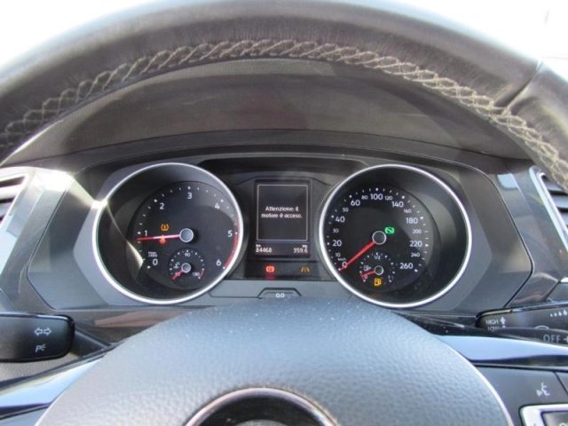 VOLKSWAGEN Tiguan usata, con Autoradio