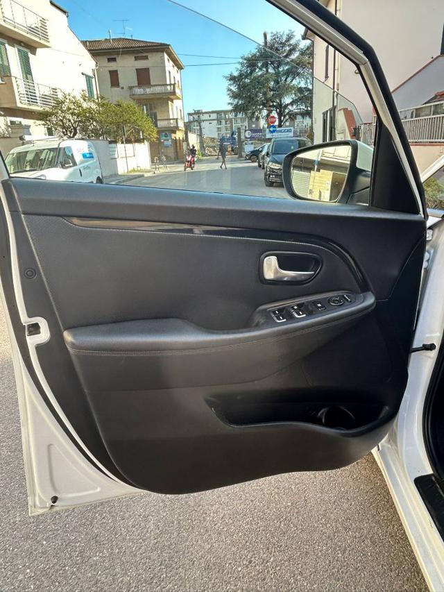 KIA Carens usata, con Telecamera per parcheggio assistito