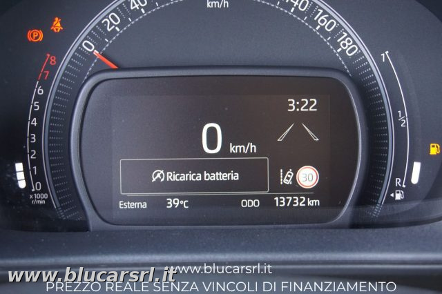TOYOTA Aygo X usata 14
