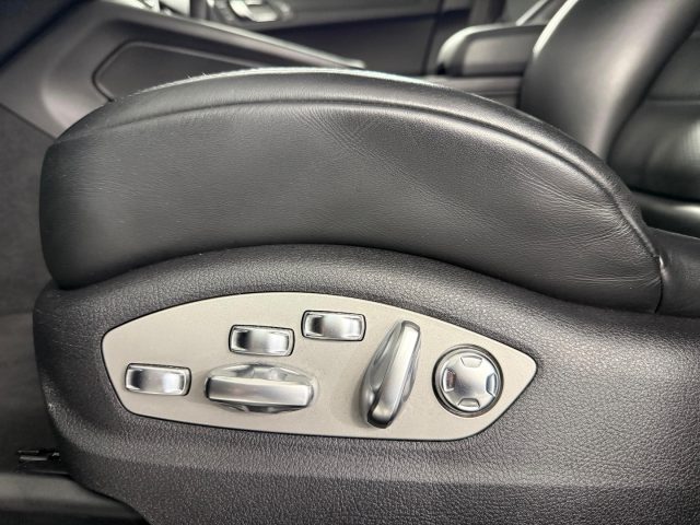 PORSCHE Macan usata, con Interni in pelle