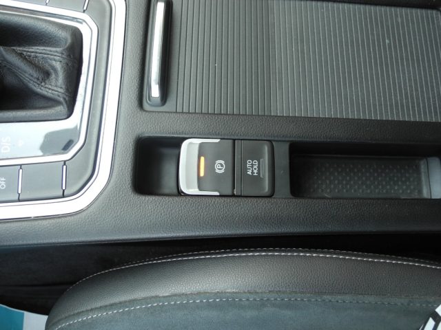 VOLKSWAGEN Passat Alltrack usata, con Sensori di parcheggio posteriori