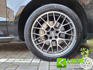 PORSCHE Macan usata, con Chiusura centralizzata