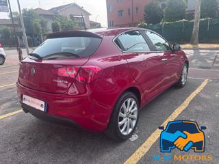 ALFA ROMEO Giulietta usata, con Autoradio