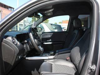 MERCEDES-BENZ GLB 200 usata, con Controllo automatico clima