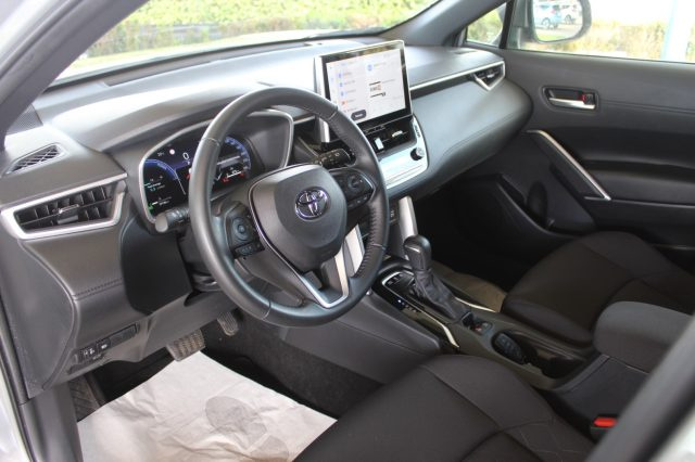 TOYOTA Corolla Cross usata, con Sistema di navigazione