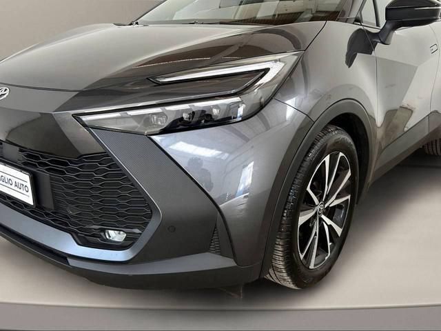 TOYOTA C-HR usata, con Bracciolo